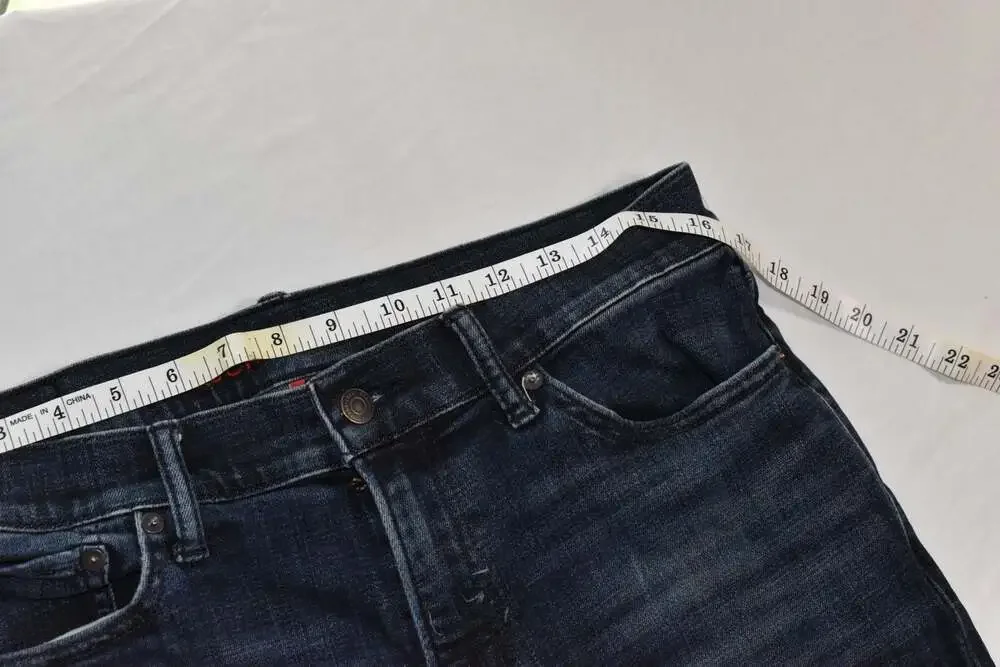 Lucky Brand Men's Dark Wash Straight Leg Jeans Size 31x34 (1059)
